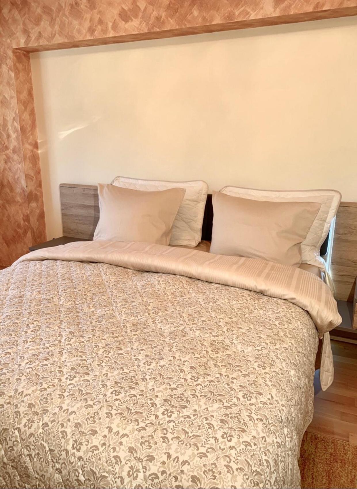Central Apartment 4 Rooms Brasov Ngoại thất bức ảnh